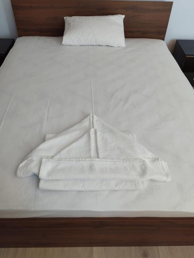 Alfa Guest Rooms With Parking Варна Экстерьер фото