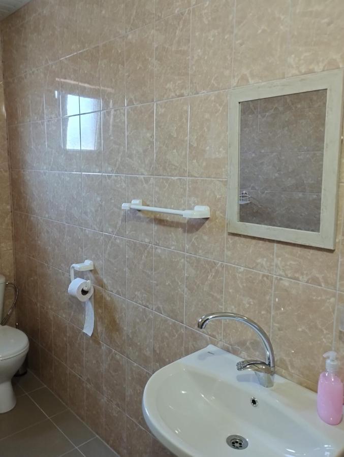 Alfa Guest Rooms With Parking Варна Экстерьер фото