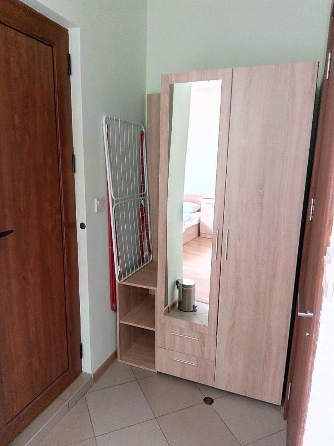 Alfa Guest Rooms With Parking Варна Экстерьер фото